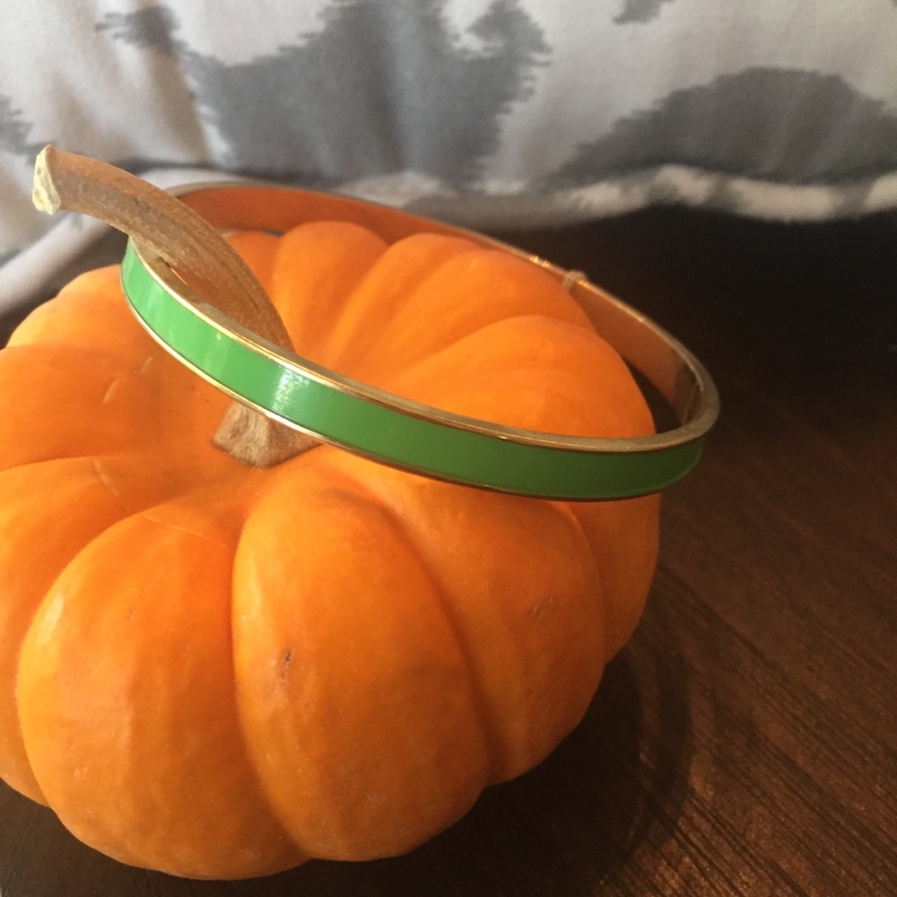 Bangle bracelet